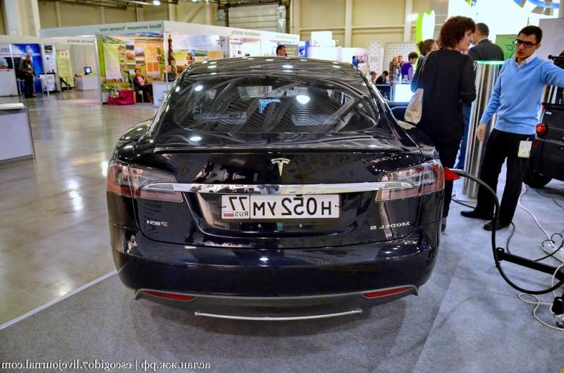 ... американской компании Tesla Motors. Прототип был впервые показан на...