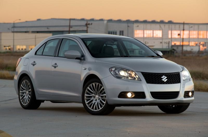       Suzuki   Kizashi. ...