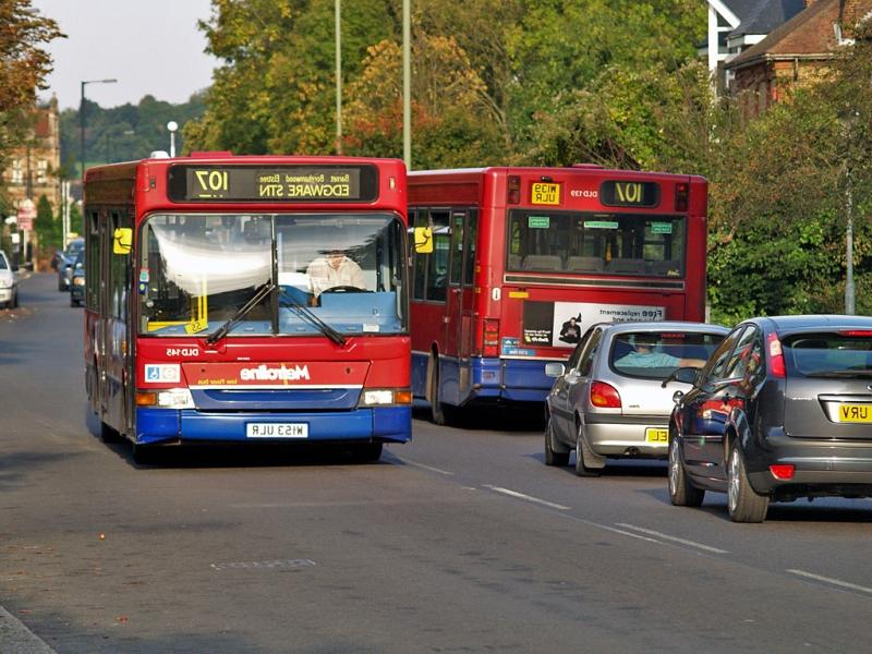 File:London Bus route 107.jpg