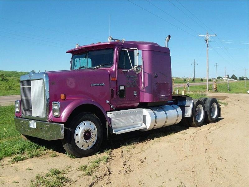  International  9300      ...