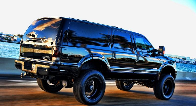   Ford Excursion