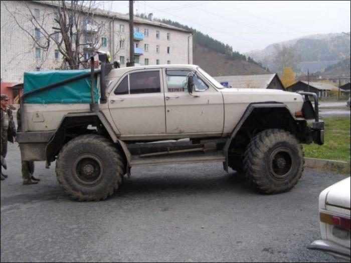 Крутой внедорожник