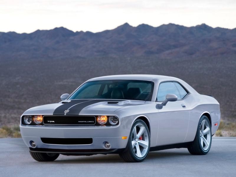 Dodge Challenger: 1 