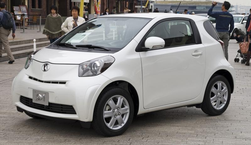 Toyota iQ