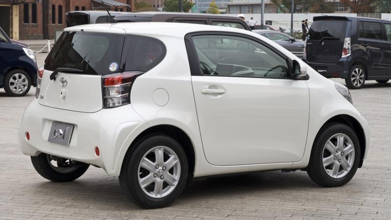 Toyota iQ