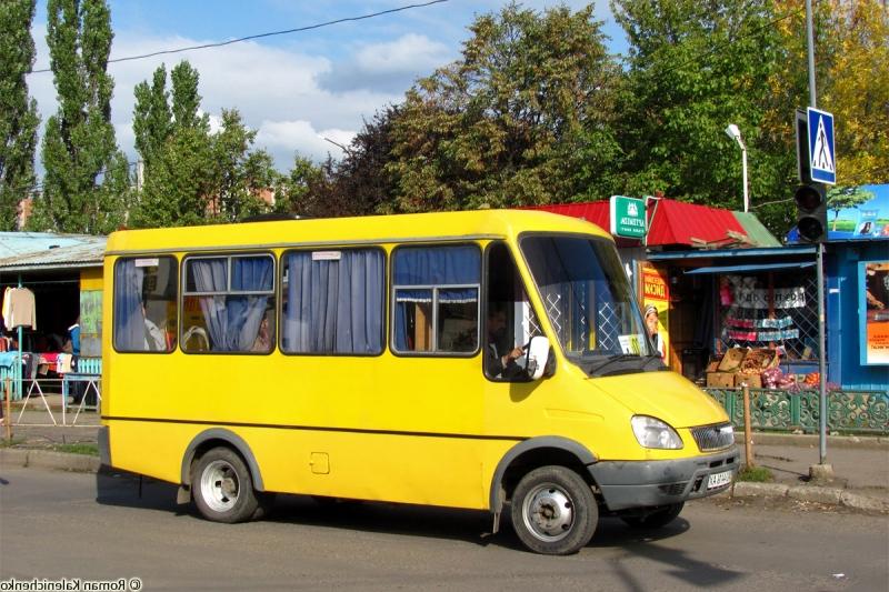 Ужгород, автобус БАЗ-2215