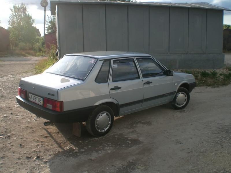 99-ка 2005 роу випуску в Запоріжжі. Якщо глянути на авто  збите руками...