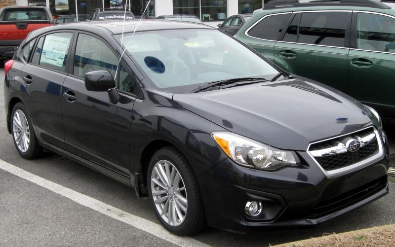 2012 Subaru Impreza 2.0i Premium hatchback -- 02-04-2012 front.