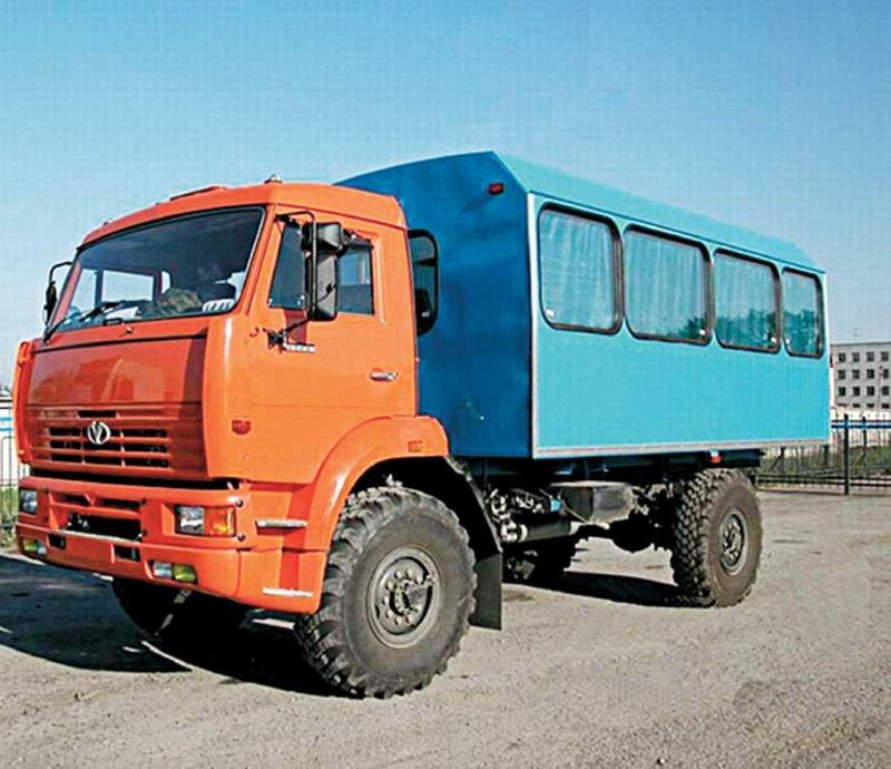 Своих заказчиков находит и двухосный полноприводный автомобиль АМУР-531211...