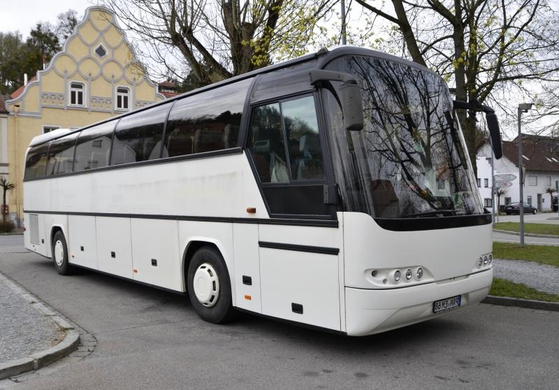 File:Neoplan bus in Dingolfing.JPG