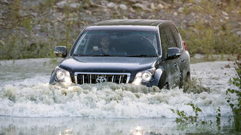 Внедорожники Toyota