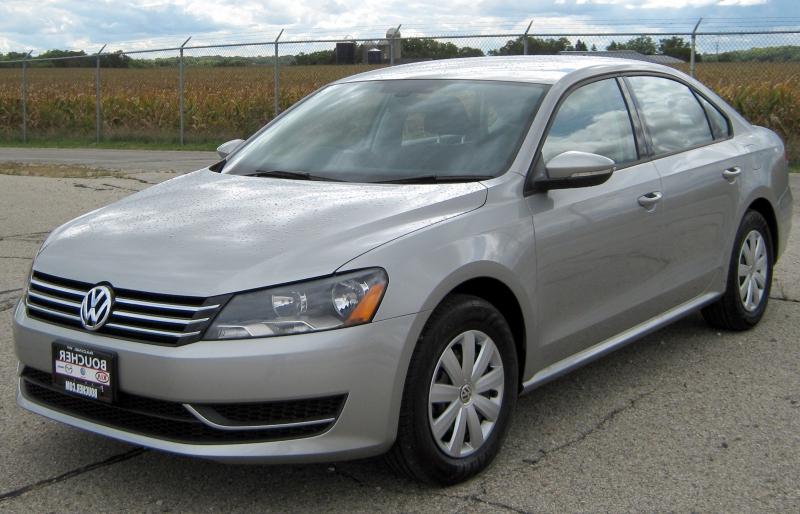 2012 Volkswagen Passat -- NHTSA 1.jpg