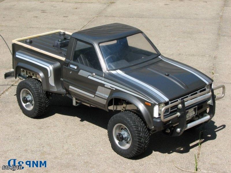 Чертеж японского внедорожника Toyota Hilux Pickup 4x4 для 3D MAX