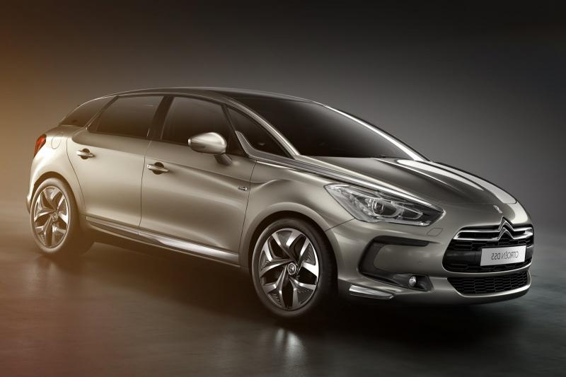 - Citroen DS4 Racing   