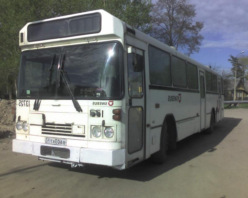 Автобус Volvo ЗАО №13725 в Волосово